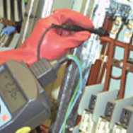 Veilig metingen uitvoeren aan elektrische installaties (conform NEN 3140 Bedrijfsvoering Laagspanningsinstallaties) - © www.giba.nl