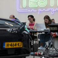 Het uitvoeren van metingen aan elektrische auto's - © https://www.elaad.nl